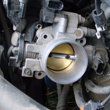 Дросельна заслінка