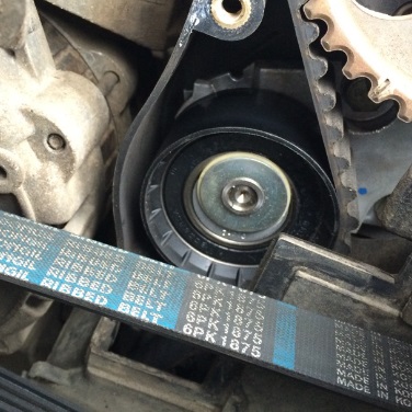 Обвідний ролик ременя ГРМ