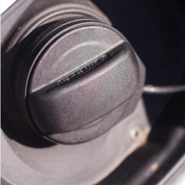 Паливний бак, кришка паливного бака