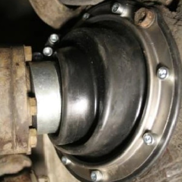 Поворотний кулак