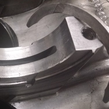 Півкільця колінчастого валу