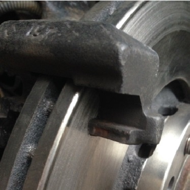 Скоби гальмівних колодок